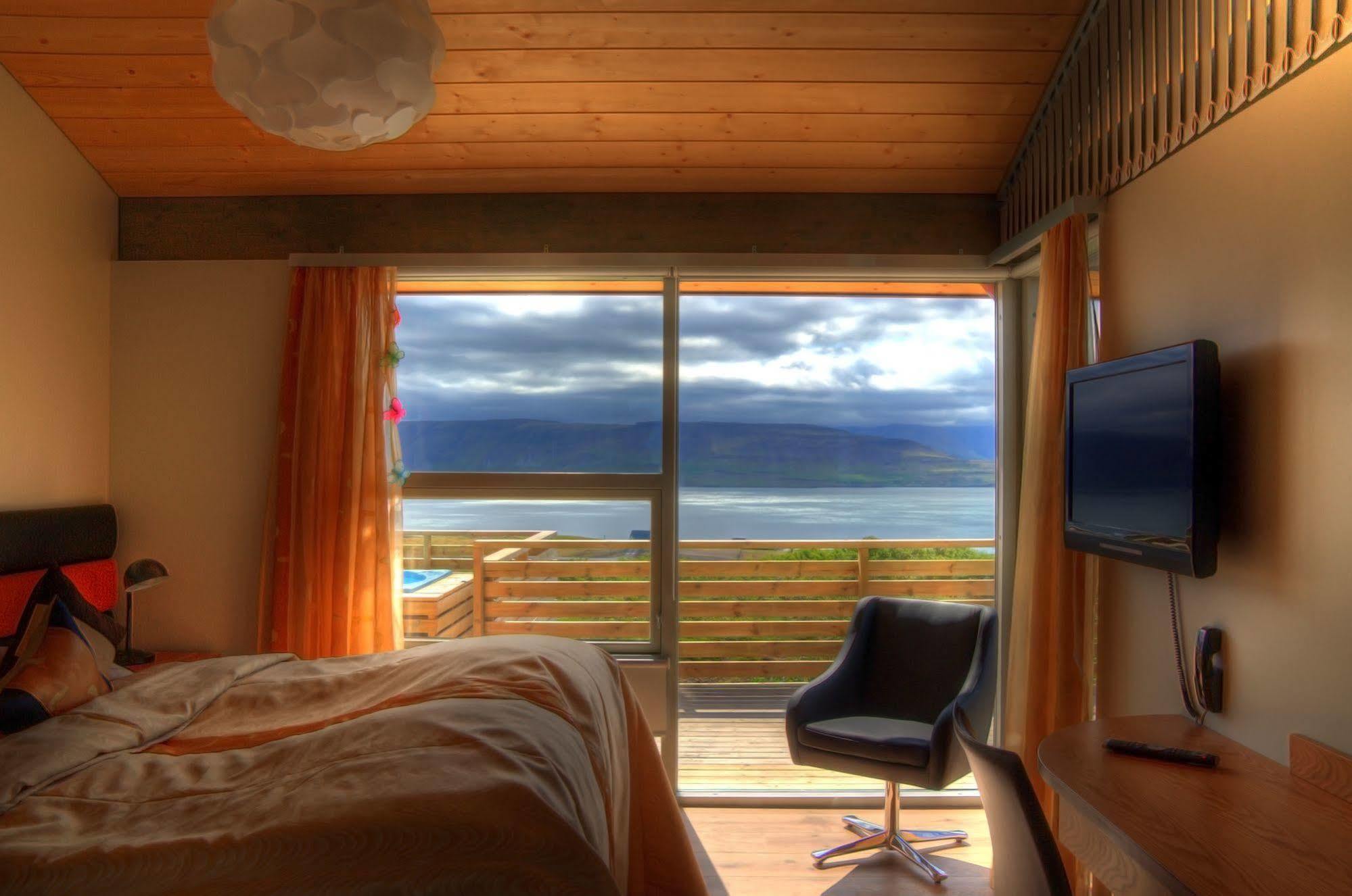 Hotel Glymur Hvalfjordur Exterior photo