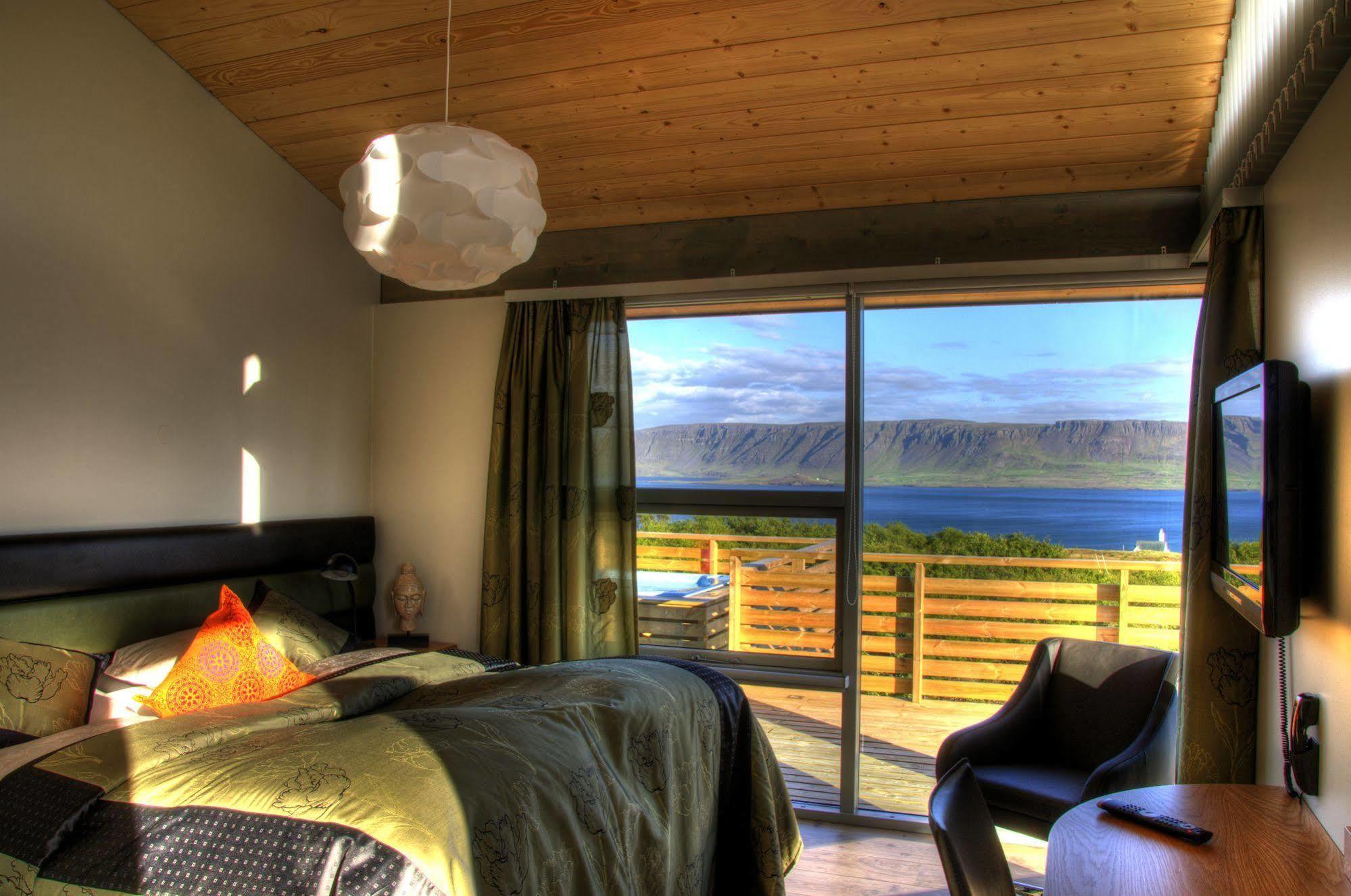 Hotel Glymur Hvalfjordur Exterior photo